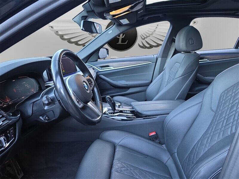 2022 BMW 5 Series 530i