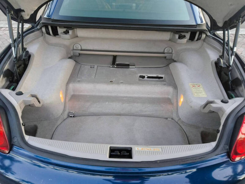 2004 Lexus SC 430