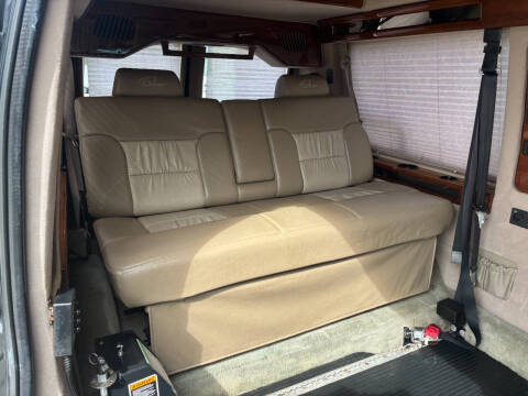 2003 Ford E-Series E-250 SD