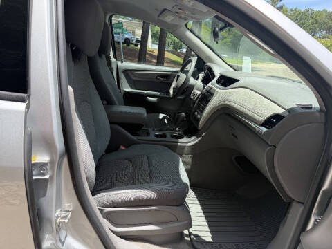 2017 Chevrolet Traverse LS