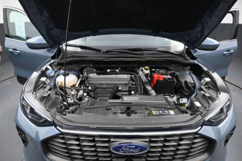 2025 Ford Escape Platinum