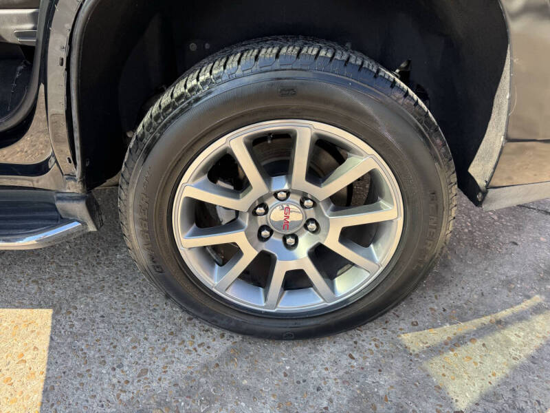 2017 GMC Yukon Denali