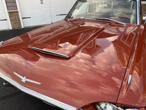 1965 Ford Thunderbird