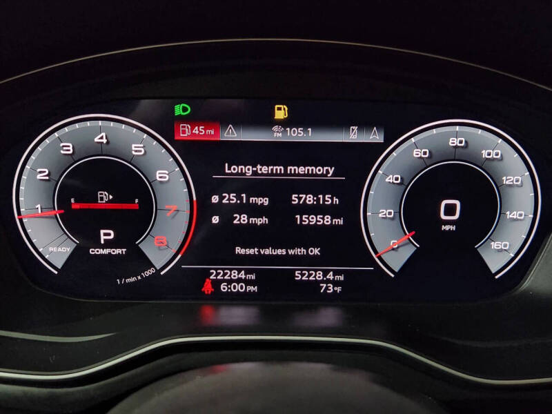 2022 Audi A4 quattro S line Prem Plus 45 TFSI