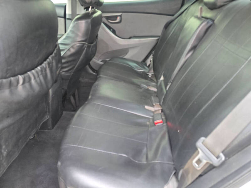 2012 Hyundai Elantra