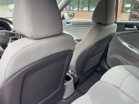 2013 Hyundai Accent GS