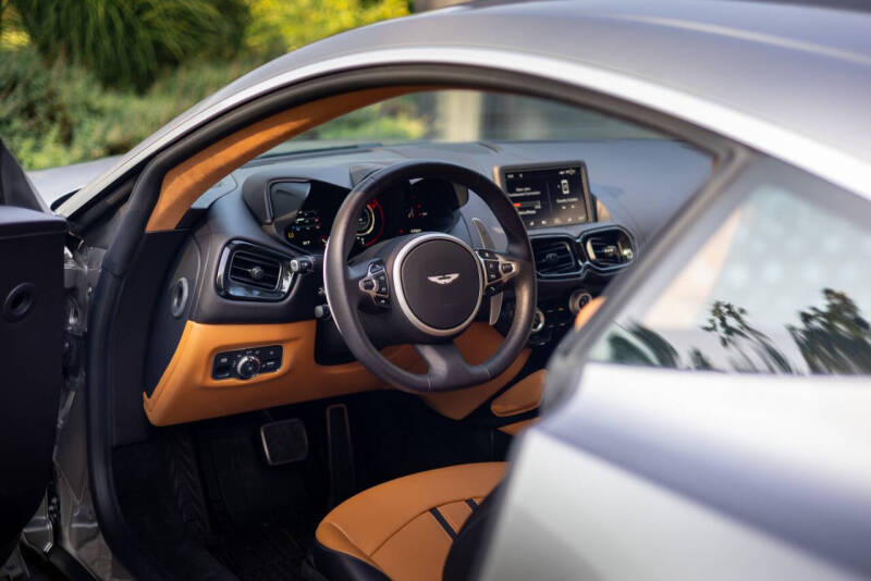 2023 Aston Martin Vantage