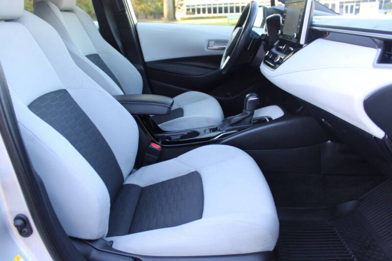 2020 Toyota Corolla Hatchback SE