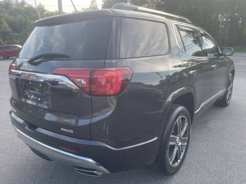 2017 GMC Acadia Denali