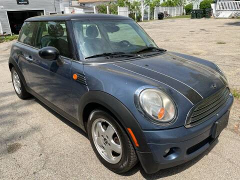 2010 MINI Cooper for sale at Reliable Auto LLC in Manchester NH