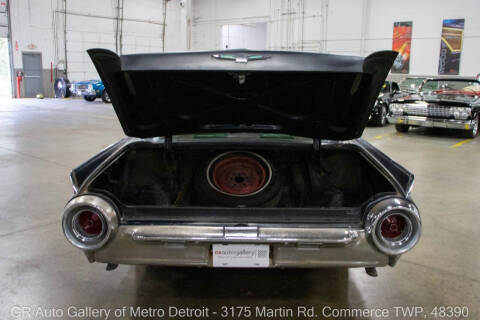 1961 Ford Thunderbird