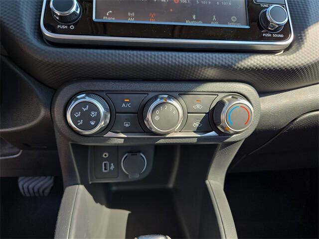 2025 Nissan Kicks Play S