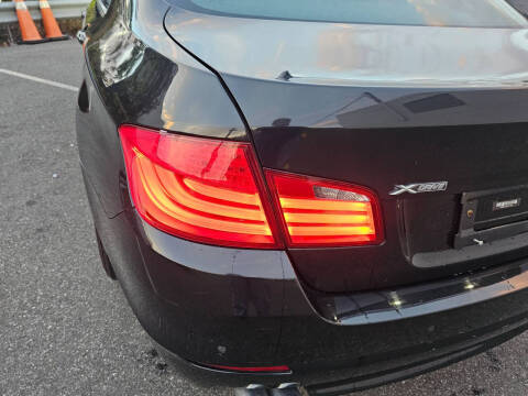 2013 BMW 5 Series 528i xDrive