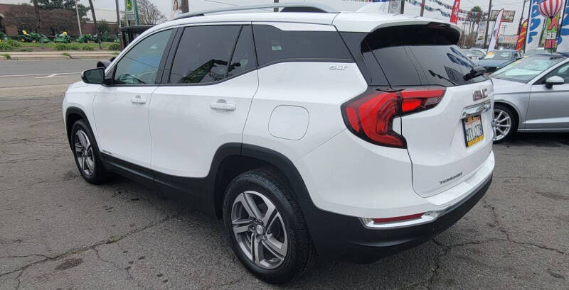 2020 GMC Terrain SLT