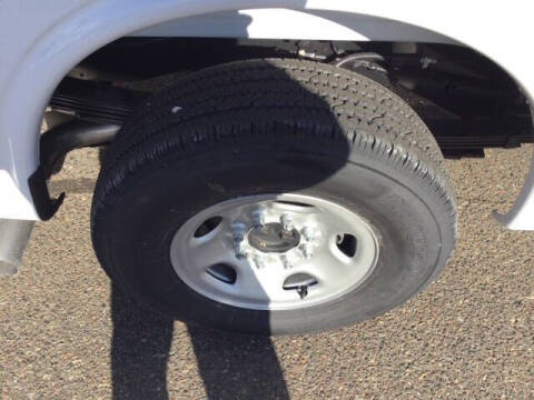 2025 Chevrolet Express 3500