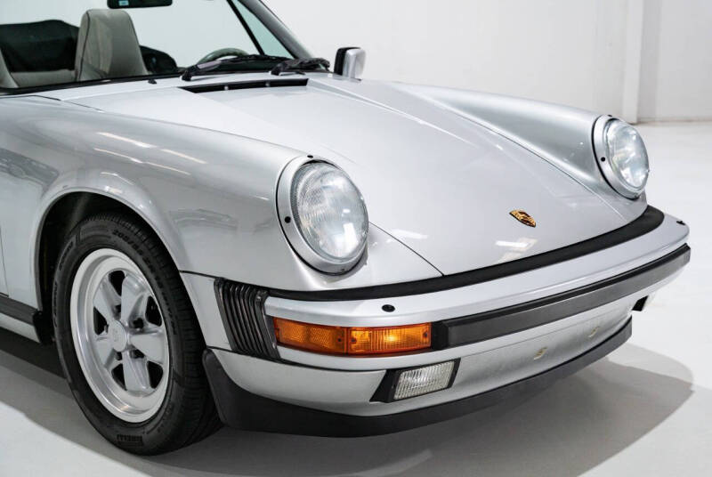 1989 Porsche 911 Carrera