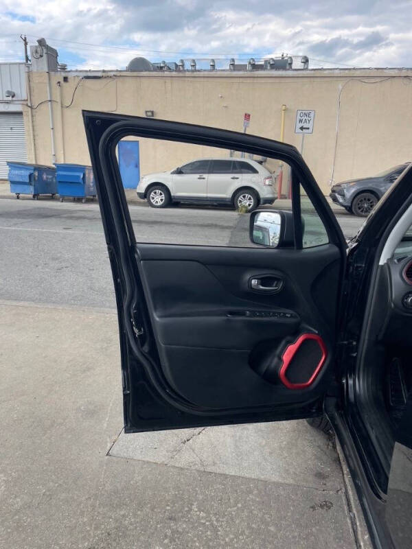 2016 Jeep Renegade Trailhawk