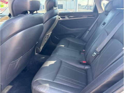 2015 Hyundai Genesis