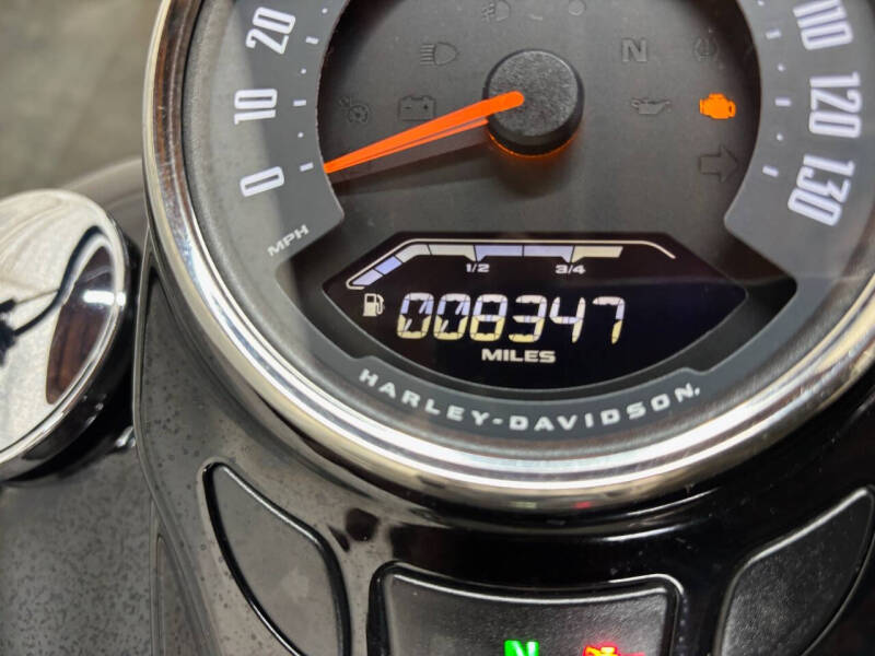 2018 Harley-Davidson FLHCS Heritage