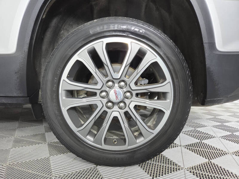 2017 GMC Acadia SLT-1