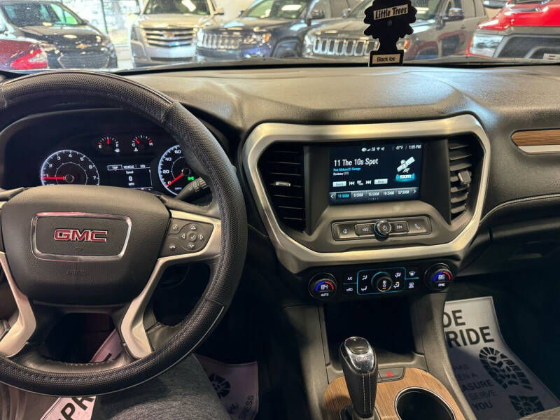 2017 GMC Acadia SLE-1