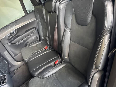 2019 Volvo XC90 T5 R-Design