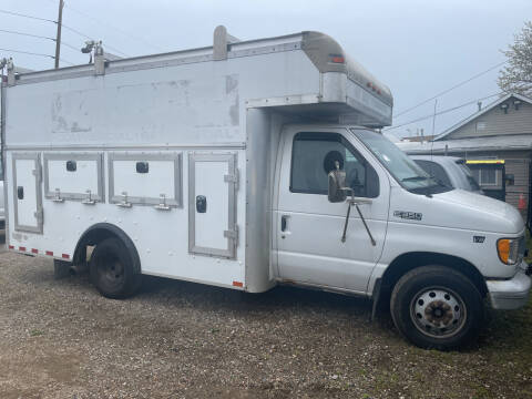2002 Ford E-Series for sale at L & B Auto Sales & Service in West Islip NY