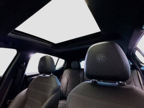 2024 Alfa Romeo Tonale Hybrid Ti