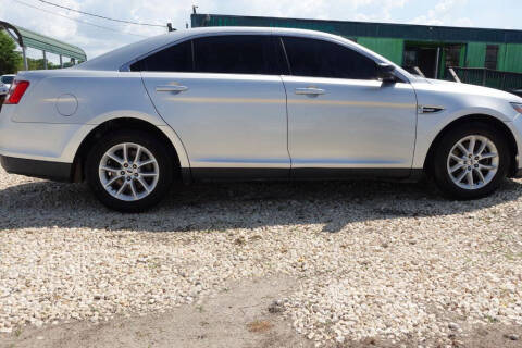 2015 Ford Taurus