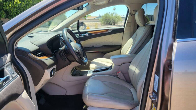 2019 Lincoln MKC Select