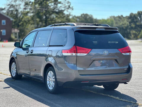 2013 Toyota Sienna