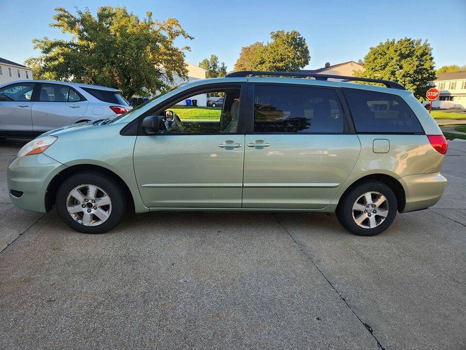 2009 Toyota Sienna for sale at Sara Auto Mall, LLC in Cleveland, OH