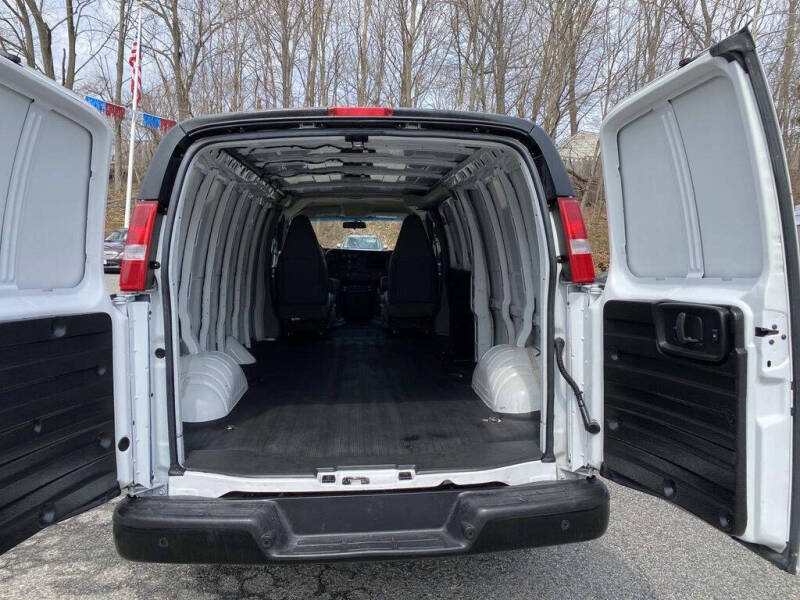 2023 Chevrolet Express 2500