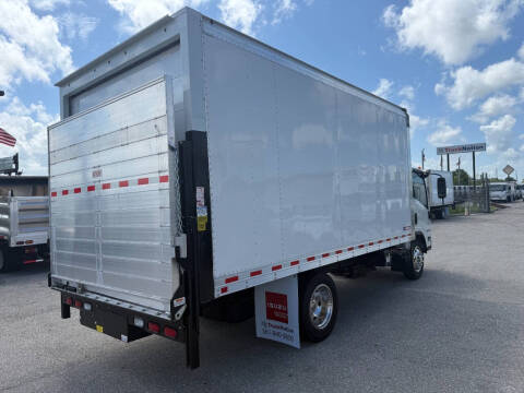 2025 Isuzu NPR-HD