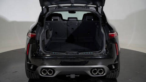 2021 Jaguar F-PACE SVR