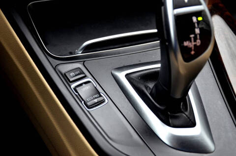 2017 BMW 3 Series 330i xDrive