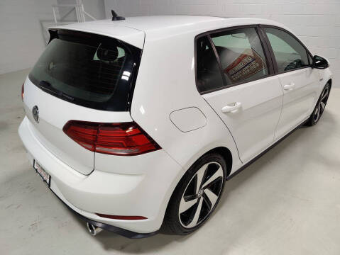 2019 Volkswagen Golf GTI S