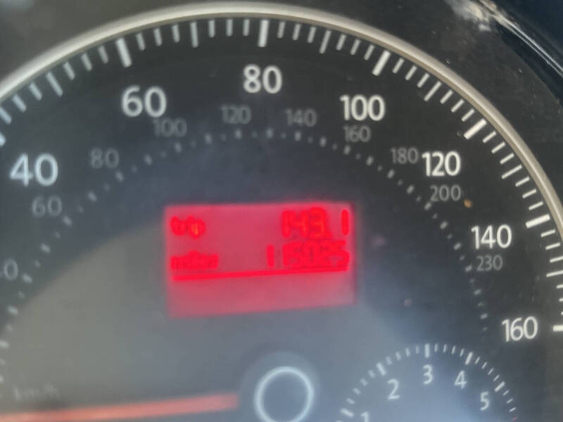 2008 Volkswagen New Beetle Triple White