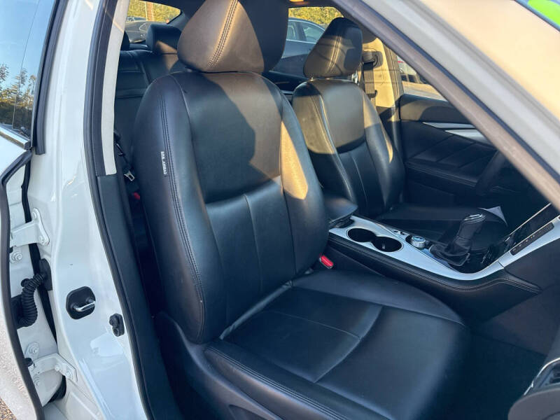 2021 Infiniti Q50 Luxe