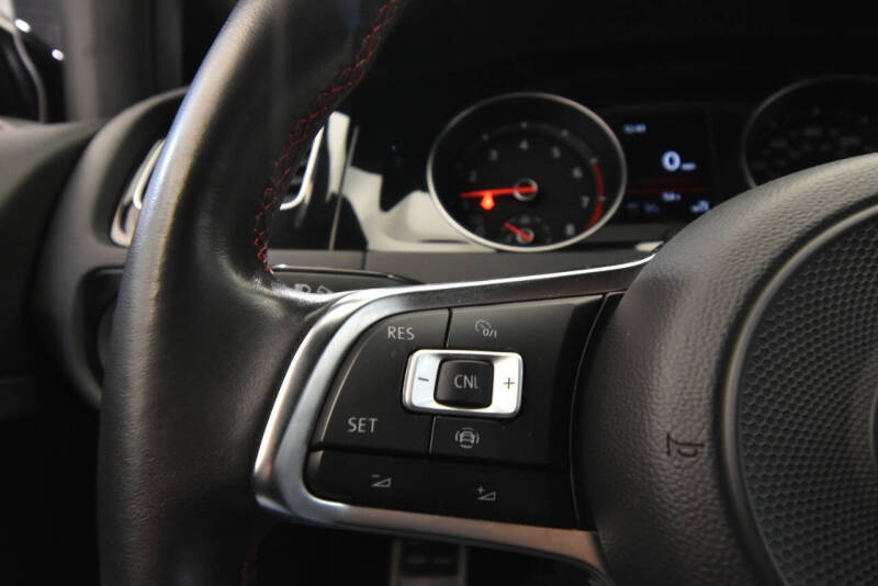 2020 Volkswagen Golf GTI SE