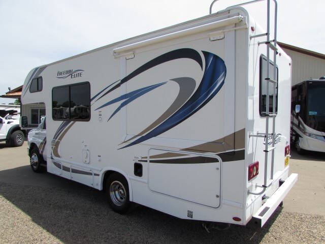 2017 Ford E-Series