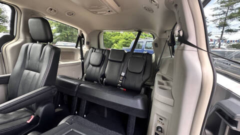 2014 Chrysler Town and Country Touring