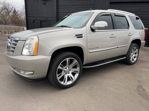 2007 Cadillac Escalade for sale at HUFF AUTO GROUP in Jackson MI