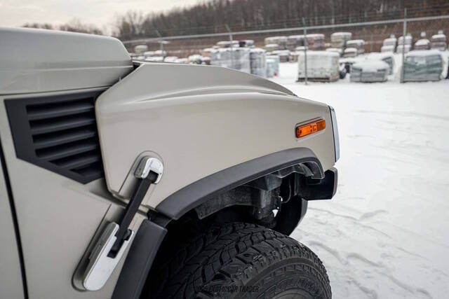 2003 HUMMER H2