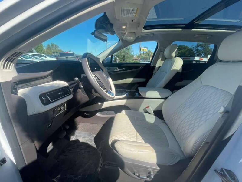 2022 Lincoln Nautilus Black Label