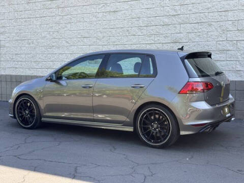 2017 Volkswagen Golf R 4Motion