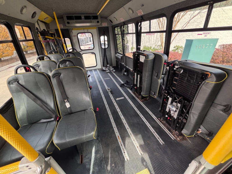 2014 Ford E-Series E-350 SD