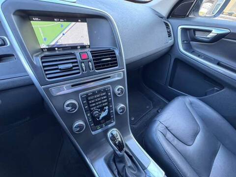2015 Volvo XC60 T5 Drive-E Premier