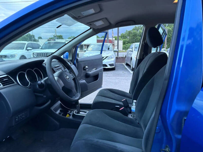 2011 Nissan Versa 1.8 S