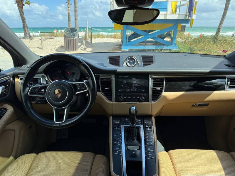 2018 Porsche Macan S